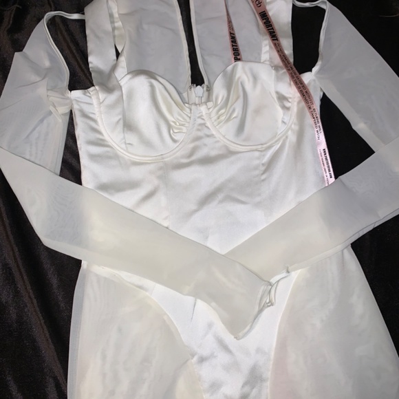 House of CB Talika Dress - Picture 2 of 3